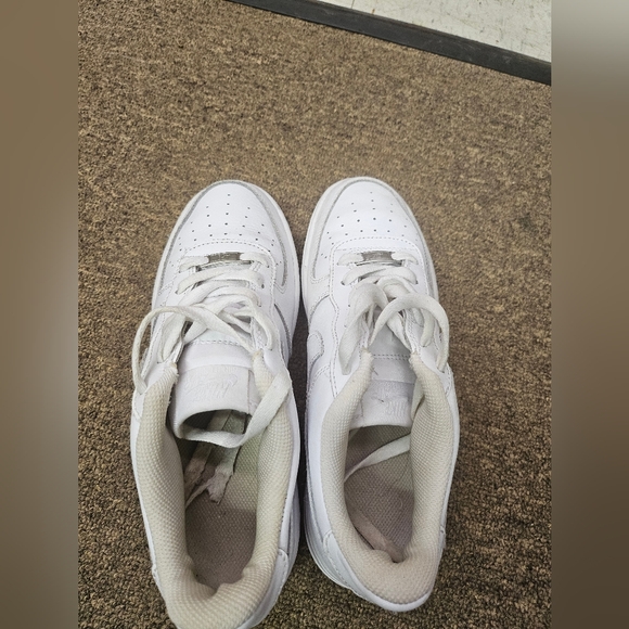 Air force 1 size 6.5 - Picture 3 of 8